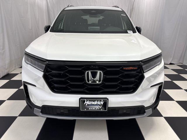 new 2025 Honda Pilot car, priced at $48,375