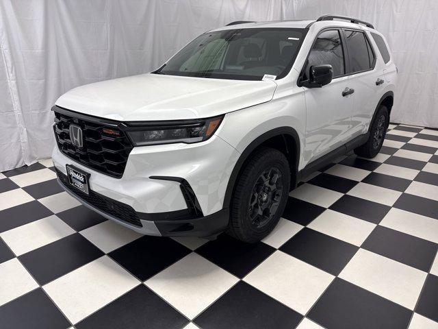 new 2025 Honda Pilot car, priced at $48,375