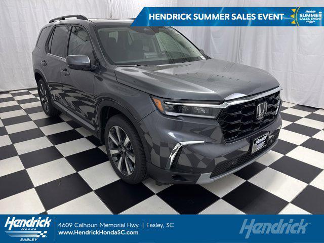 new 2025 Honda Pilot car, priced at $47,347