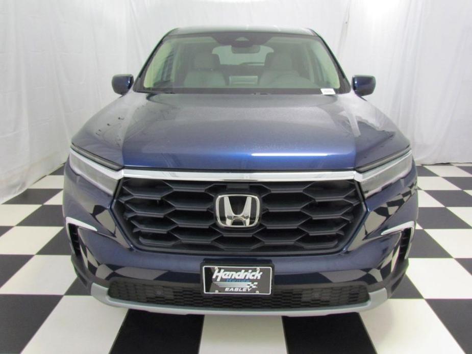 new 2025 Honda Pilot car, priced at $46,075