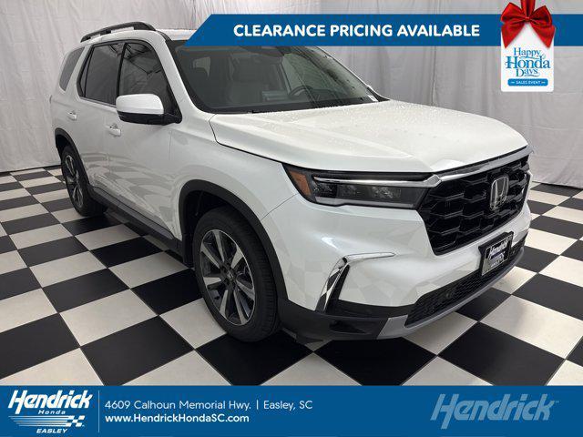 new 2025 Honda Pilot car, priced at $45,880
