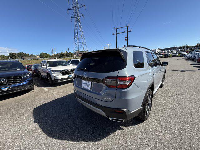 new 2025 Honda Pilot car, priced at $48,366