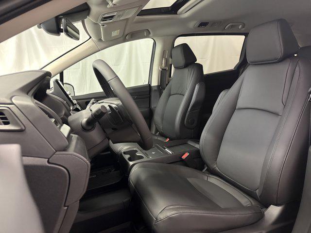 new 2026 Honda Odyssey car, priced at $42,799