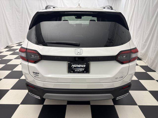 new 2025 Honda Pilot car, priced at $50,765