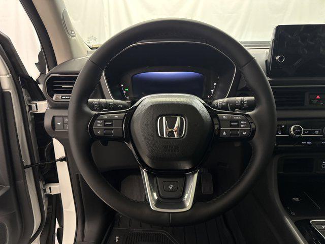 new 2025 Honda Pilot car, priced at $50,765