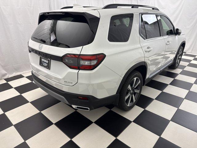 new 2025 Honda Pilot car, priced at $50,765