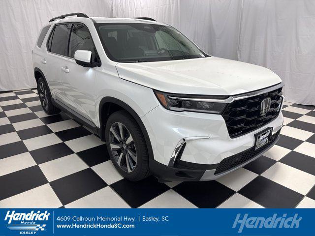 new 2025 Honda Pilot car, priced at $50,765