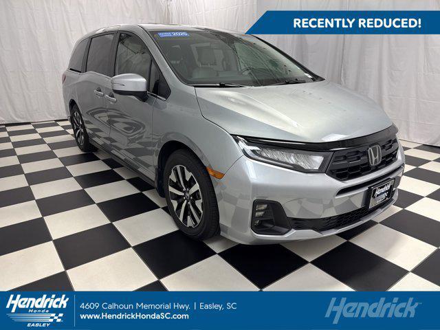 used 2025 Honda Odyssey car, priced at $41,054