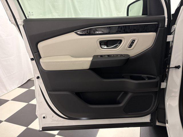 new 2026 Honda Passport car, priced at $50,378