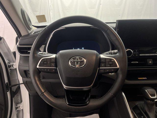 used 2023 Toyota Highlander car, priced at $41,880