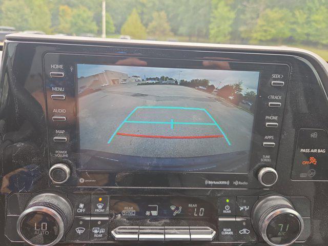 used 2022 Toyota Highlander Hybrid car, priced at $36,991