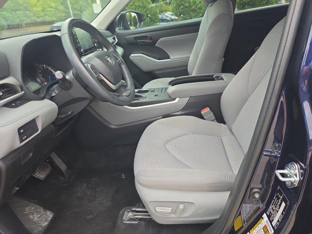 used 2022 Toyota Highlander Hybrid car, priced at $36,991