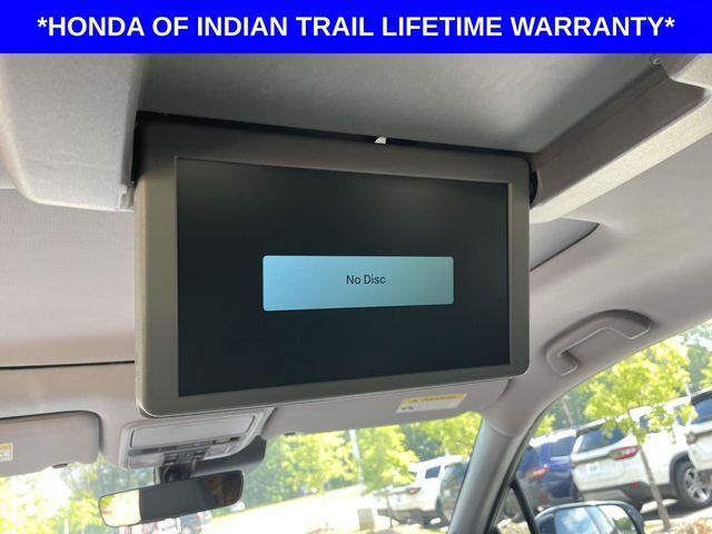 used 2022 Honda Pilot car, priced at $31,359