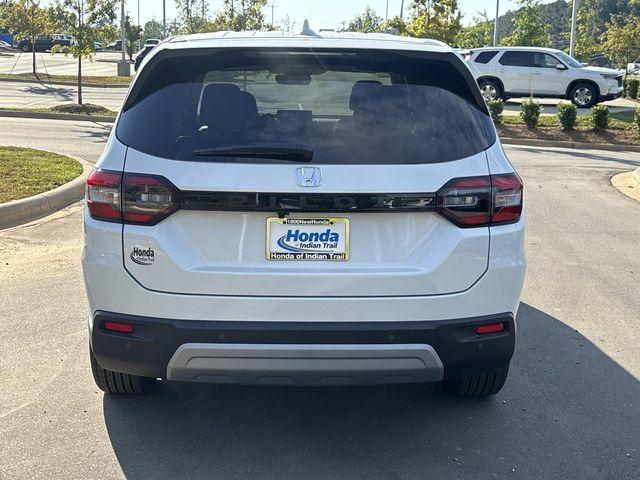 new 2025 Honda Pilot car, priced at $43,387