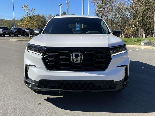 new 2025 Honda Pilot car, priced at $42,050