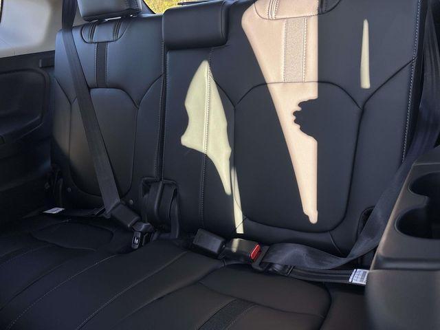 new 2025 Honda Pilot car, priced at $42,413