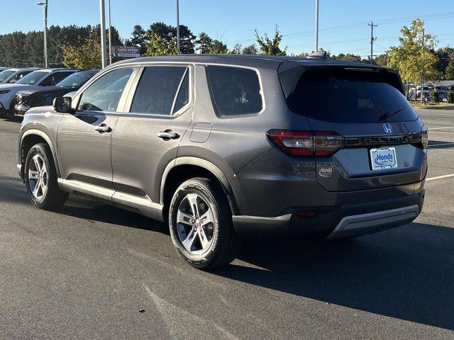 new 2025 Honda Pilot car, priced at $42,413