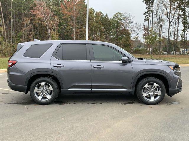 new 2025 Honda Pilot car, priced at $44,895