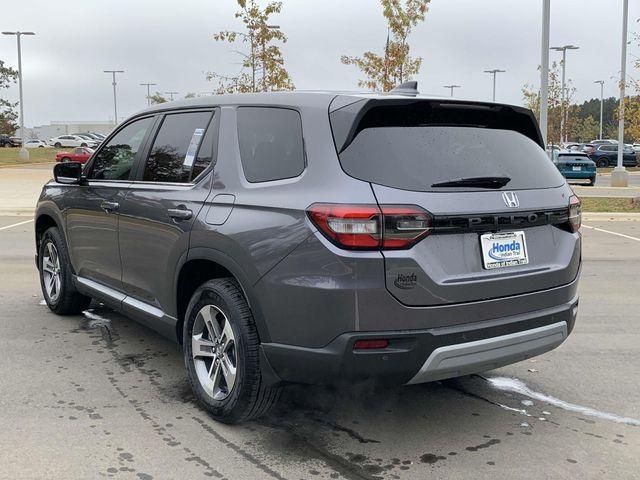 new 2025 Honda Pilot car, priced at $44,895