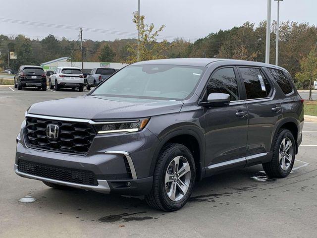 new 2025 Honda Pilot car, priced at $44,895