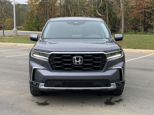 new 2025 Honda Pilot car, priced at $44,895