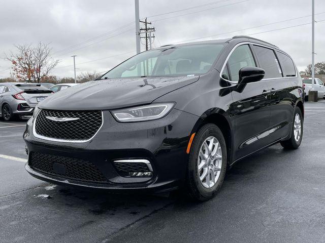 used 2022 Chrysler Pacifica car, priced at $22,984