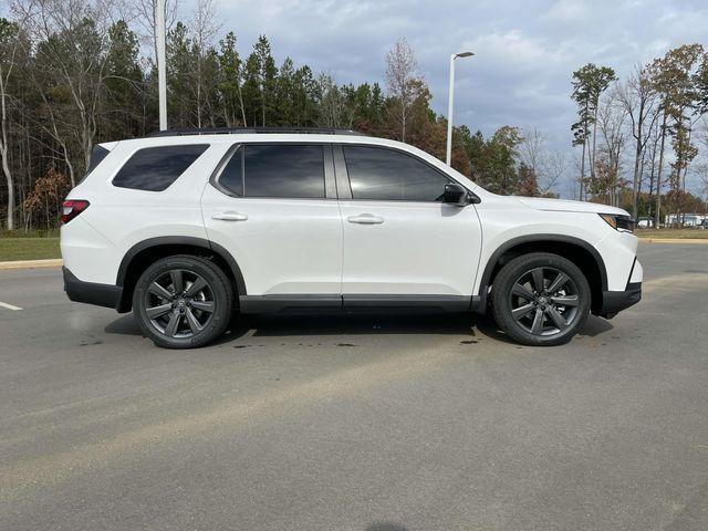 new 2025 Honda Pilot car, priced at $43,695