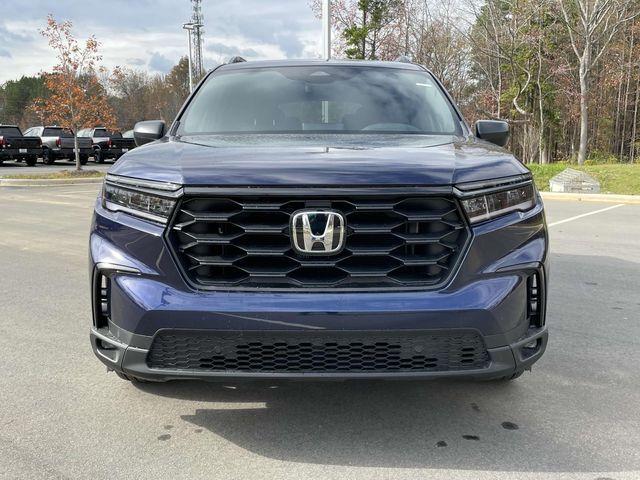 new 2025 Honda Pilot car, priced at $39,936