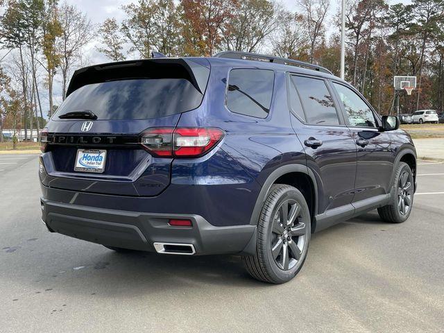 new 2025 Honda Pilot car, priced at $39,936