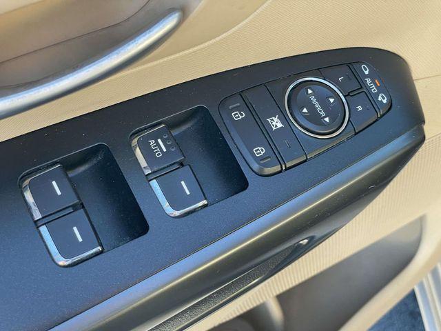 used 2016 Kia Sedona car, priced at $6,714