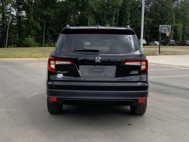 used 2022 Honda Pilot car, priced at $27,018