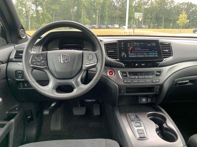 used 2022 Honda Pilot car, priced at $27,018