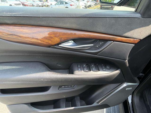 used 2015 Cadillac Escalade car, priced at $20,654