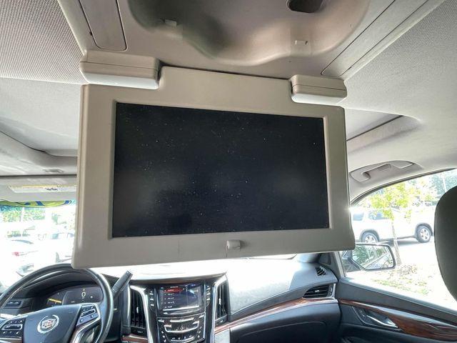 used 2015 Cadillac Escalade car, priced at $20,654