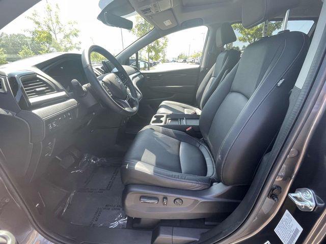 used 2024 Honda Odyssey car, priced at $43,126