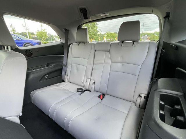 used 2022 Honda Pilot car, priced at $35,212