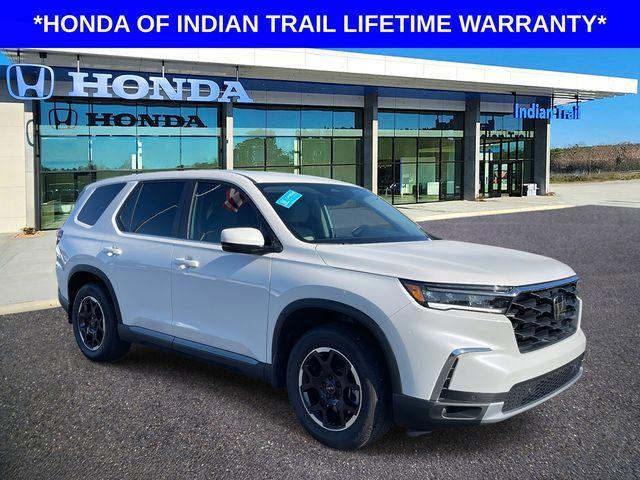 used 2025 Honda Pilot car, priced at $42,917