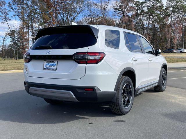 new 2025 Honda Pilot car, priced at $48,729