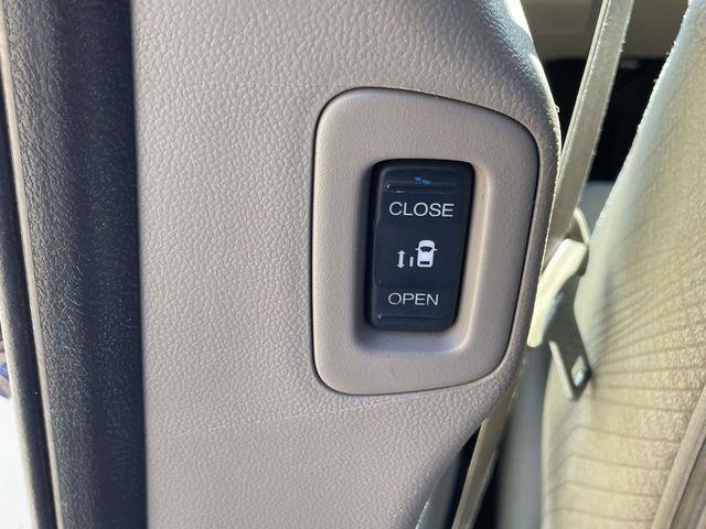 used 2016 Honda Odyssey car, priced at $12,978