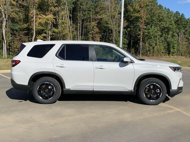 new 2025 Honda Pilot car, priced at $49,350