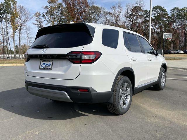 new 2025 Honda Pilot car, priced at $45,450