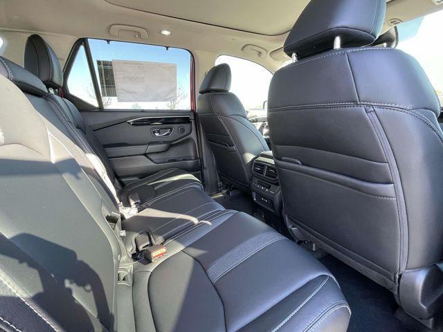 used 2025 Honda Pilot car, priced at $48,769