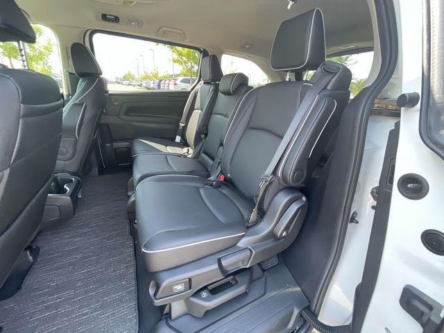 used 2025 Honda Odyssey car, priced at $47,389