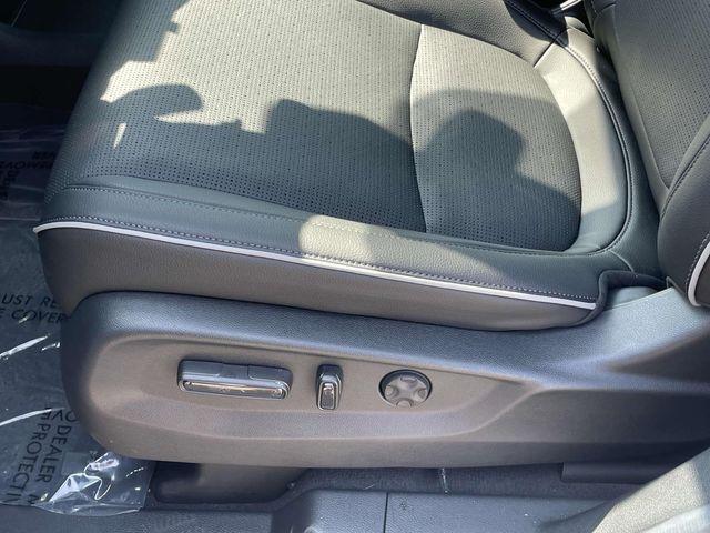 used 2025 Honda Odyssey car, priced at $47,389