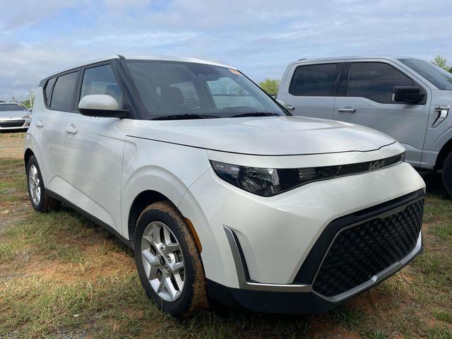 used 2023 Kia Soul car, priced at $17,767