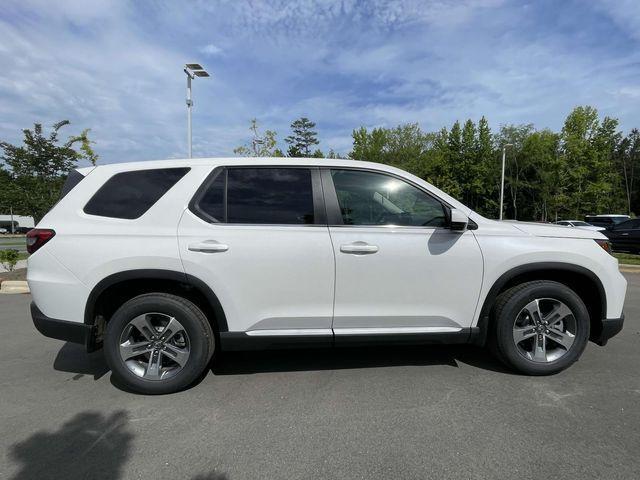 new 2025 Honda Pilot car, priced at $47,505