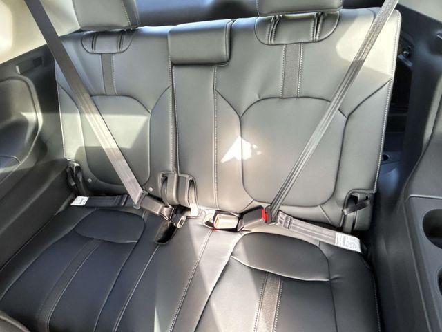 new 2025 Honda Pilot car, priced at $47,938