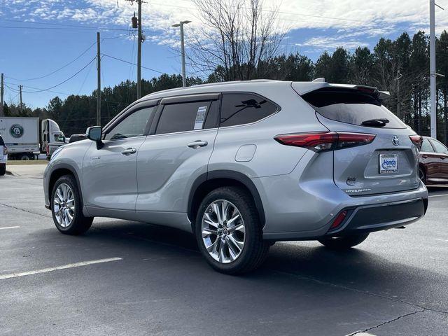 used 2021 Toyota Highlander Hybrid car, priced at $33,743