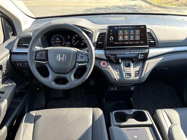 new 2026 Honda Odyssey car, priced at $42,524