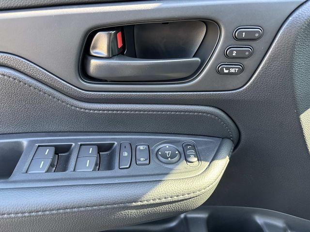 new 2026 Honda Odyssey car, priced at $42,524